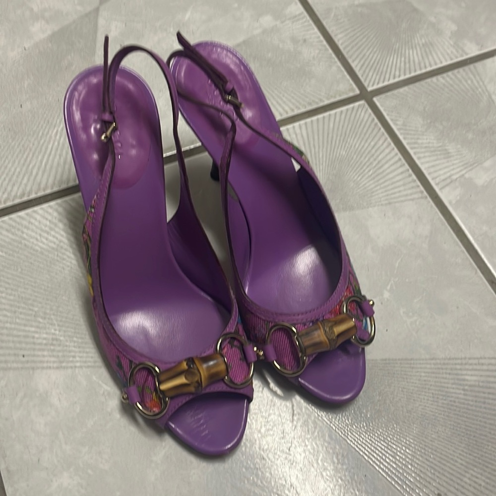 7B | Vintage Gucci mules with bamboo detail